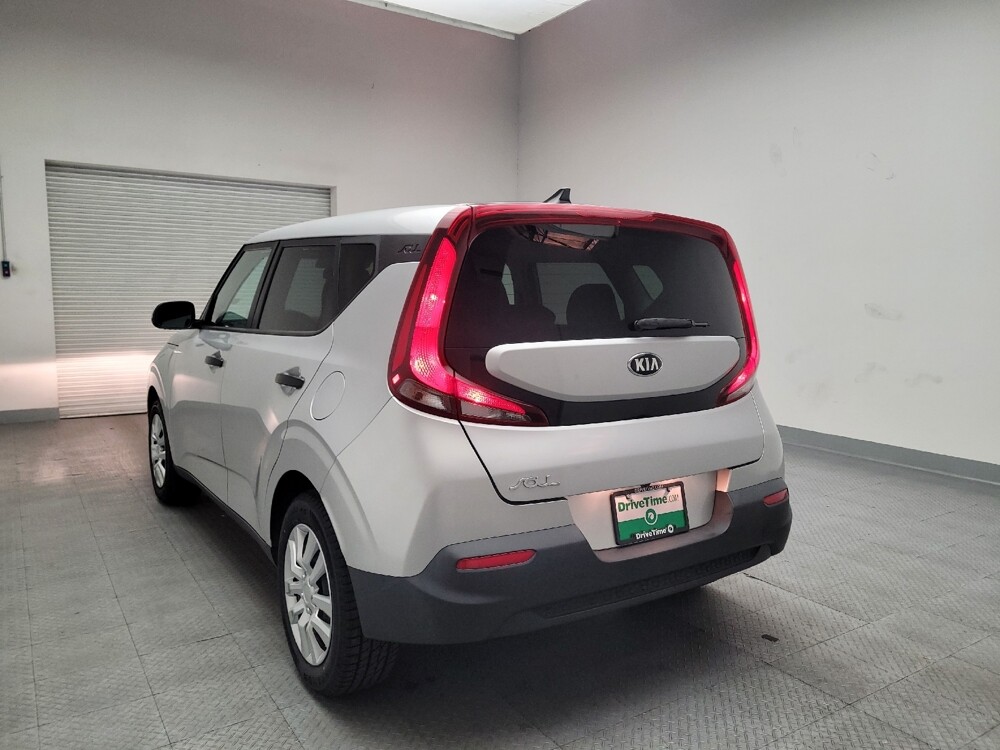 2021 Kia Soul in Fresno, CA 93726 - 18121076 6