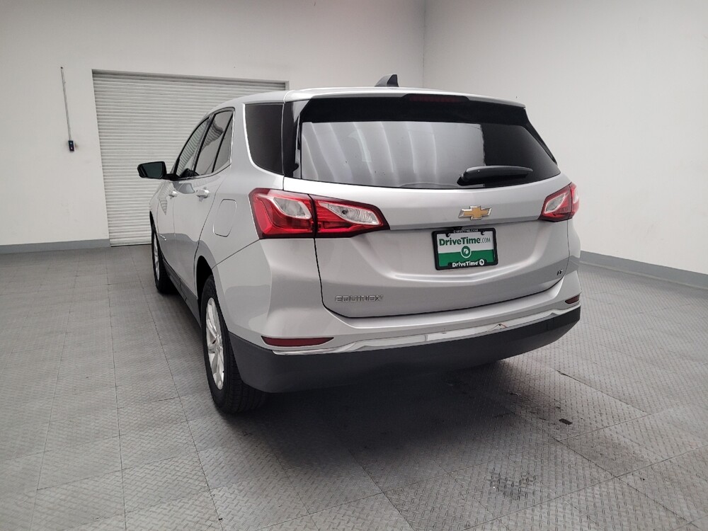 2020 Chevrolet Equinox in Fresno, CA 93726 - 18121078 6