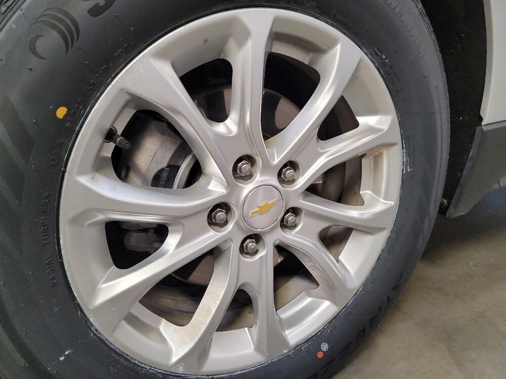 2020 Chevrolet Equinox in Fresno, CA 93726 - 18121078 31