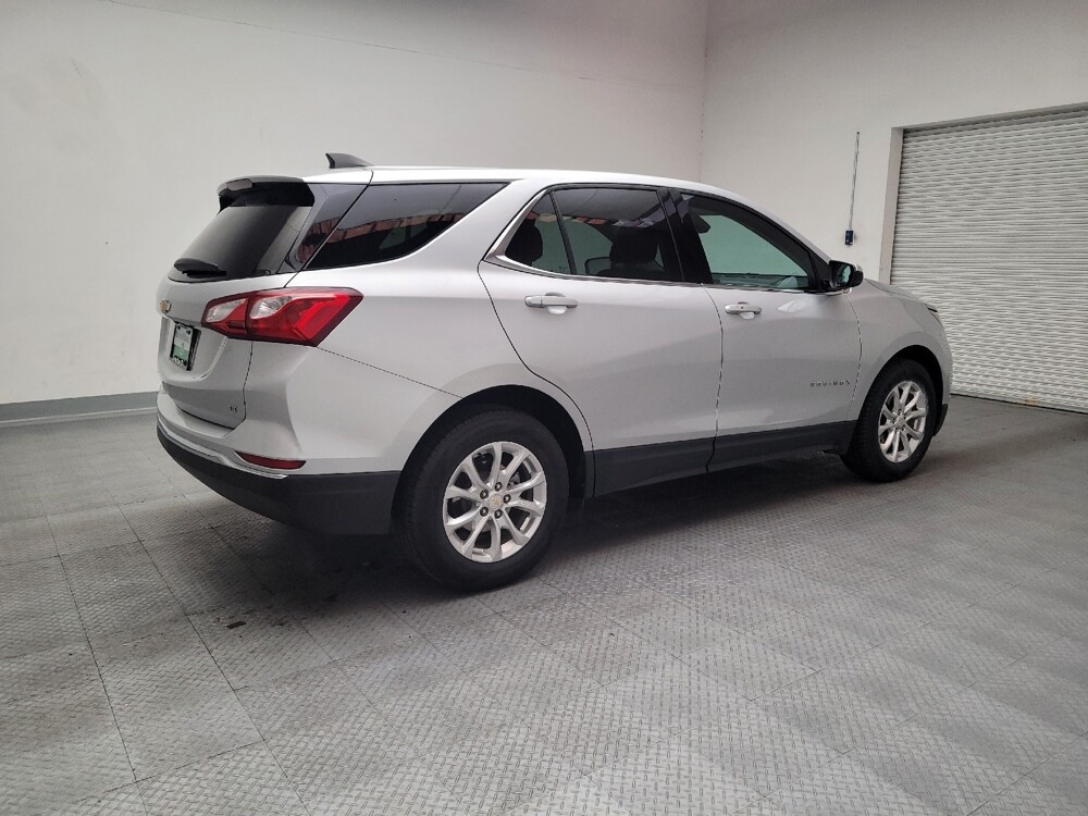 2020 Chevrolet Equinox in Fresno, CA 93726 - 18121078 10