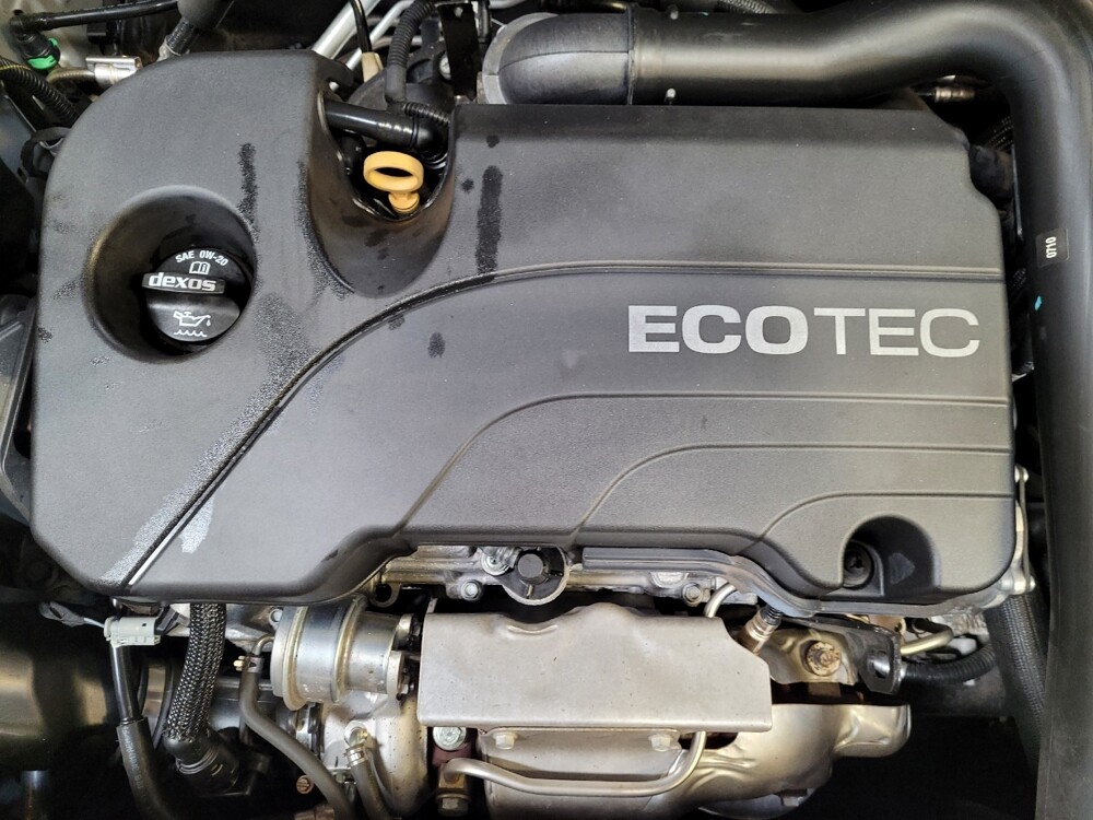 2020 Chevrolet Equinox in Fresno, CA 93726 - 18121078 30