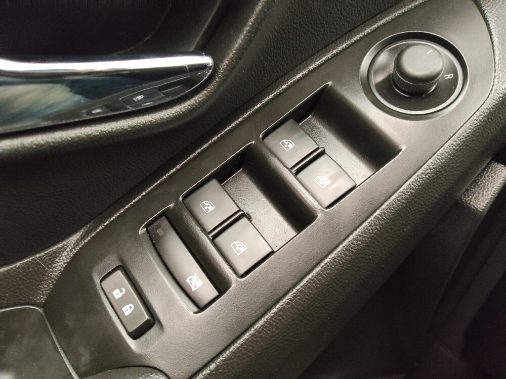 2020 Chevrolet Trax in Des Moines, IA 50310 - 18121080 27