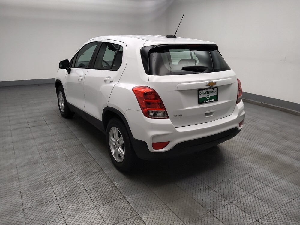 2020 Chevrolet Trax in Des Moines, IA 50310 - 18121080 5