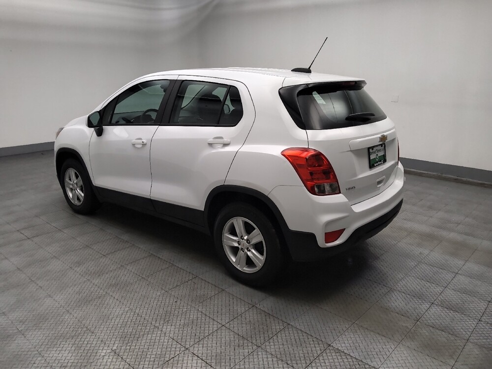 2020 Chevrolet Trax in Des Moines, IA 50310 - 18121080 3