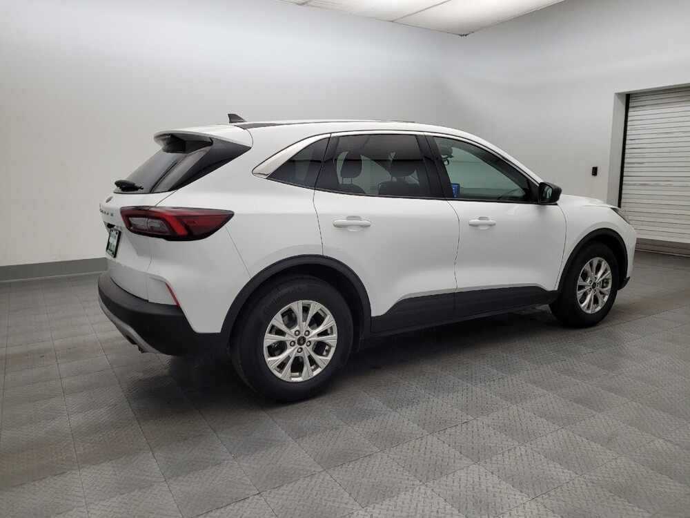 2023 Ford Escape in Mesa, AZ 85210 - 18121081 10