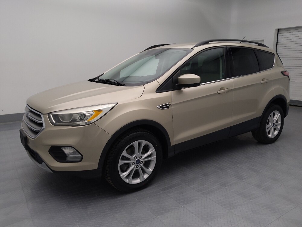 2017 Ford Escape in St. Louis, MO 63136 - 18121083 2