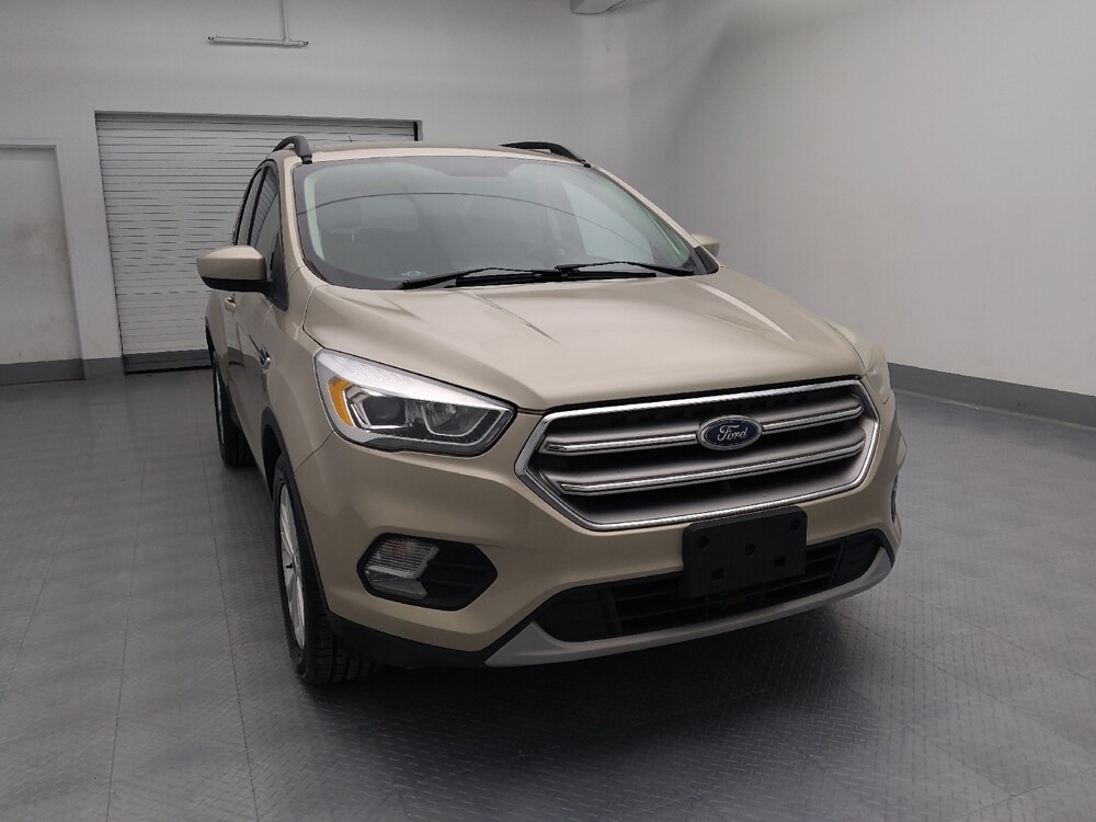 2017 Ford Escape in St. Louis, MO 63136 - 18121083 14
