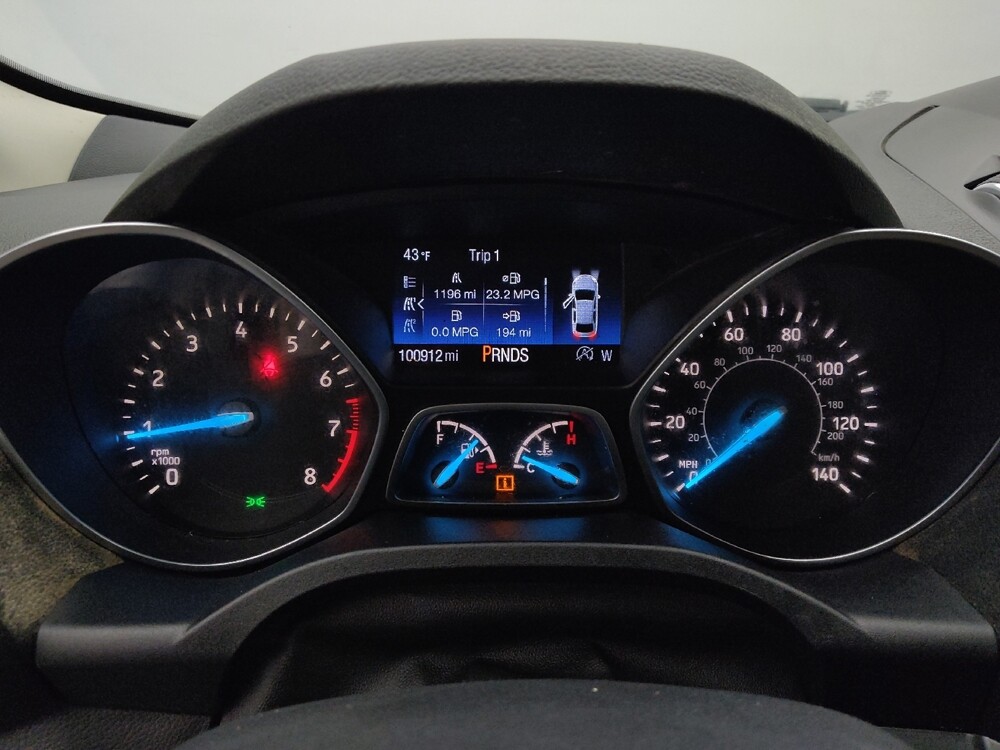 2017 Ford Escape in St. Louis, MO 63136 - 18121083 23