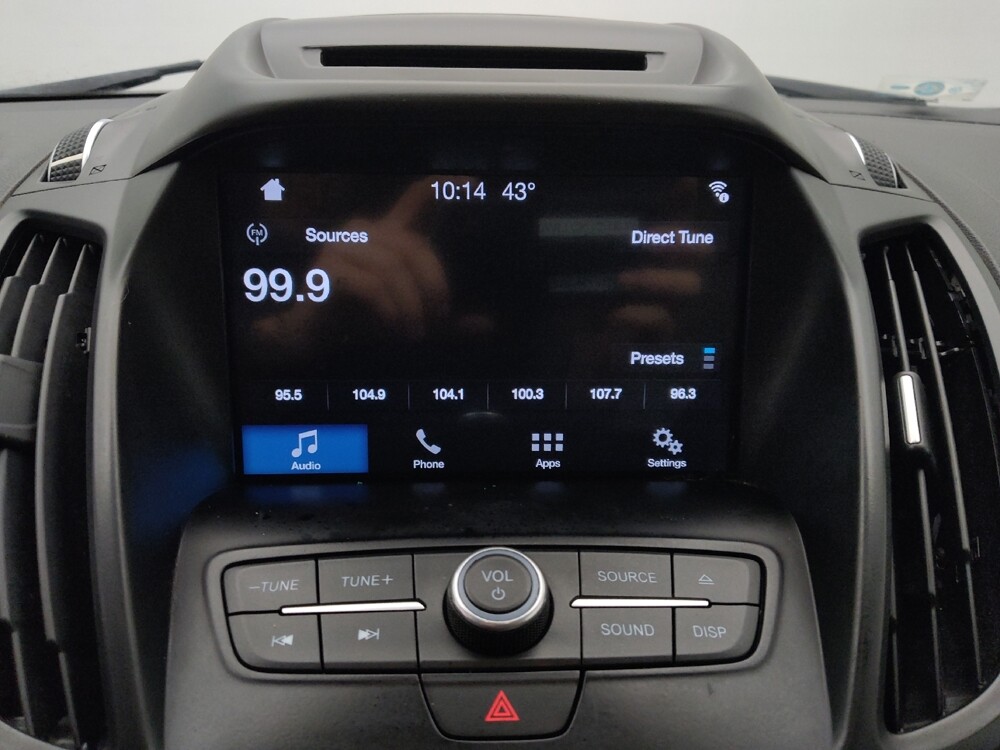 2017 Ford Escape in St. Louis, MO 63136 - 18121083 25