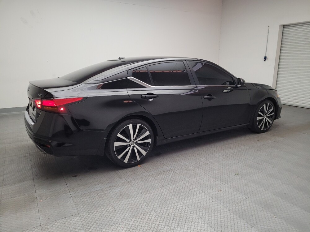 2020 Nissan Altima in Montclair, CA 91763 - 18121089 10
