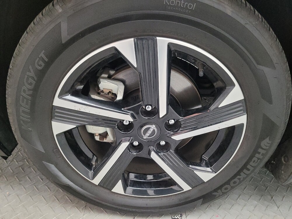 2025 Nissan Sentra in Montclair, CA 91763 - 18121090 31