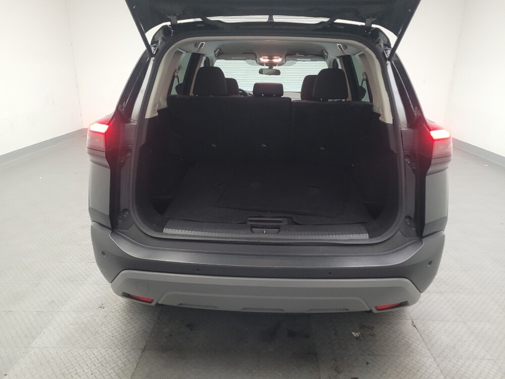 2023 Nissan Rogue in Downey, CA 90241 - 18121091 29