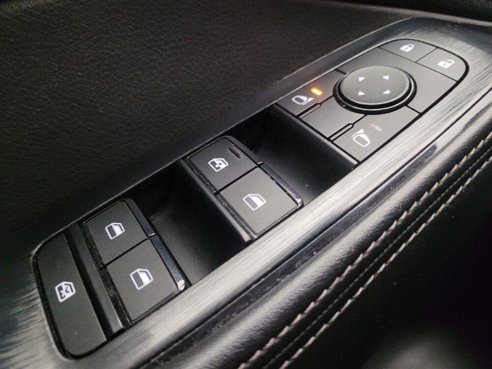 2023 Nissan Rogue in Downey, CA 90241 - 18121091 27