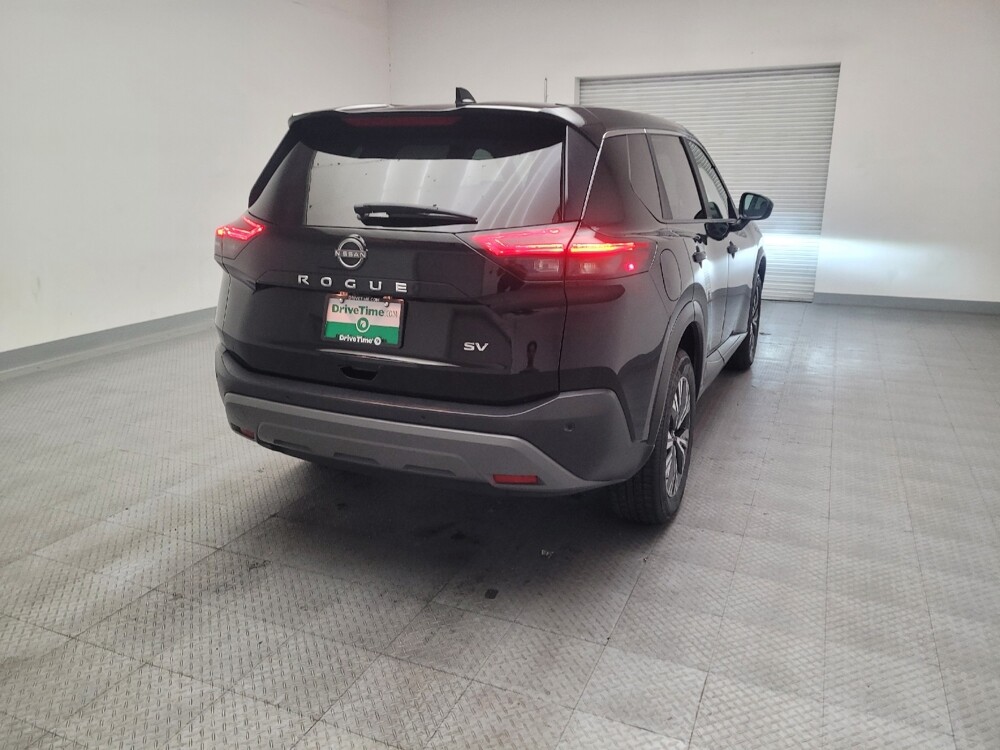 2023 Nissan Rogue in Downey, CA 90241 - 18121091 7