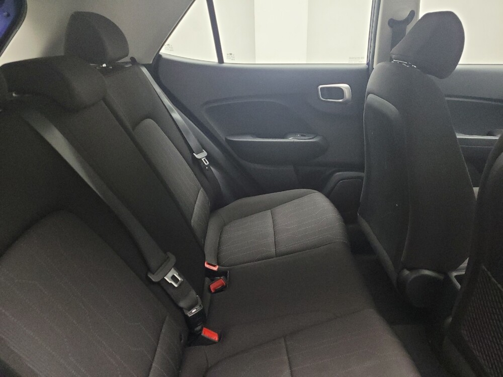 2021 Hyundai Venue in Eastpointe, MI 48021 - 18121094 19