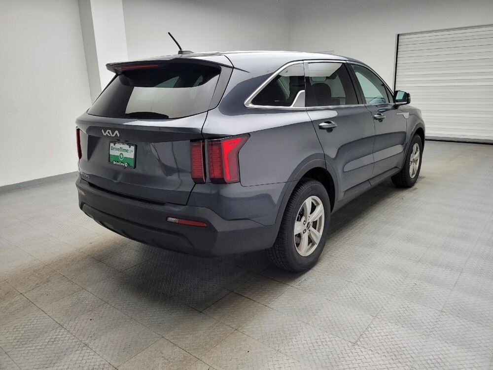 2023 Kia Sorento in Grand Rapids, MI 49508 - 18121095 9