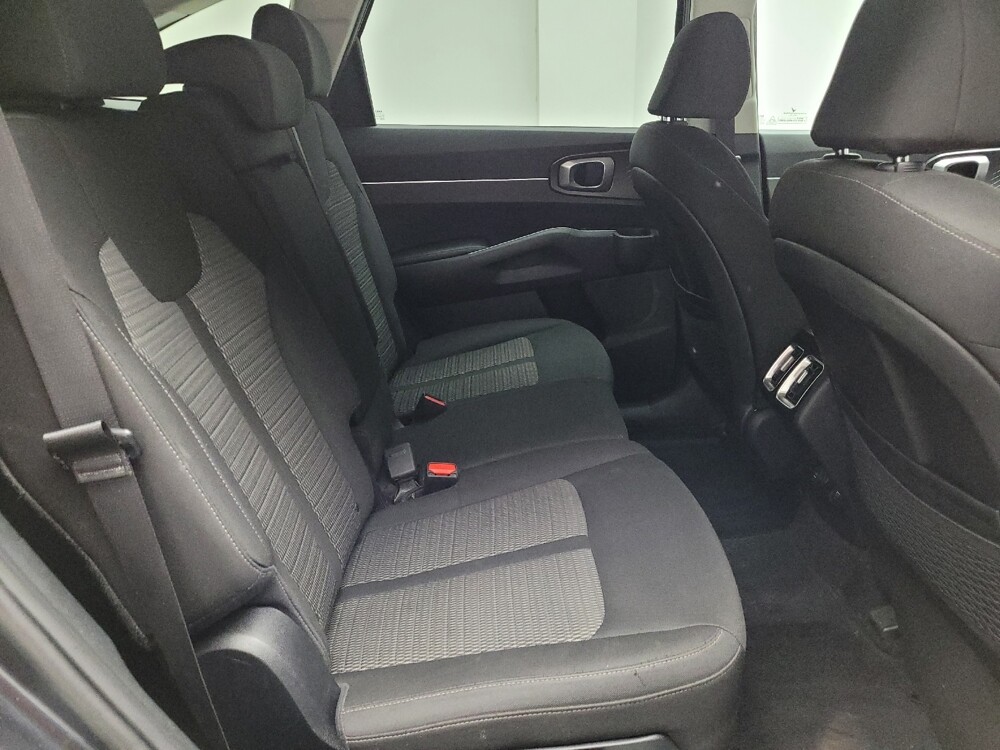 2023 Kia Sorento in Grand Rapids, MI 49508 - 18121095 19