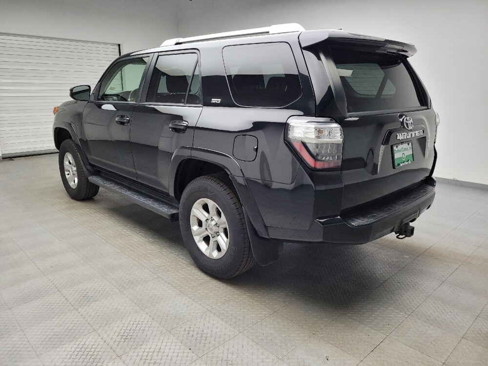 2018 Toyota 4Runner in Eastpointe, MI 48021 - 18121097 5