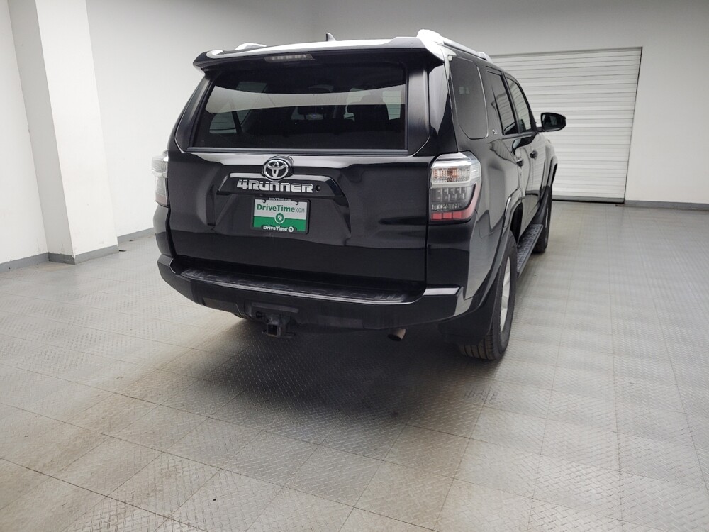 2018 Toyota 4Runner in Eastpointe, MI 48021 - 18121097 7