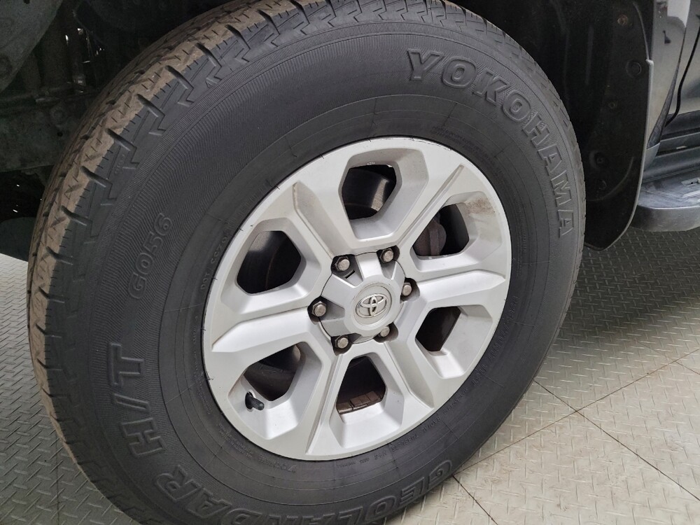 2018 Toyota 4Runner in Eastpointe, MI 48021 - 18121097 31