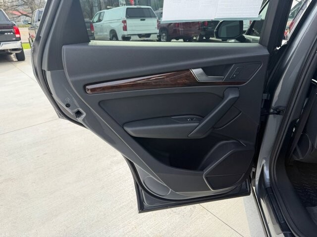 2018 Audi Q5 in Knoxville, TN 37920 - 18121103 8