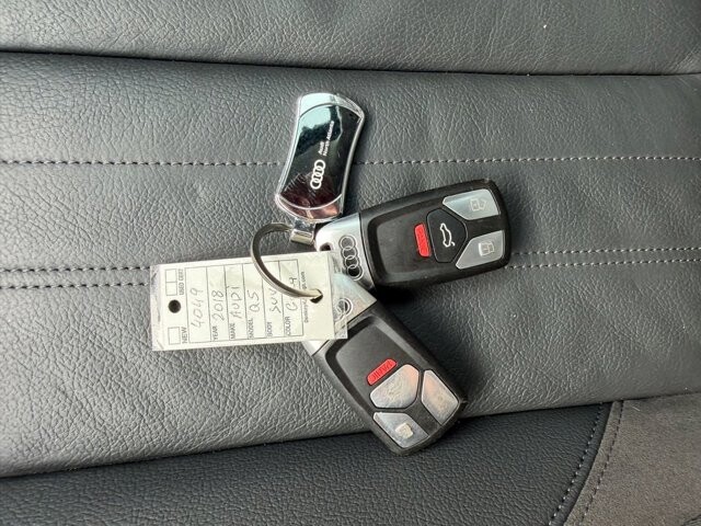 2018 Audi Q5 in Knoxville, TN 37920 - 18121103 32