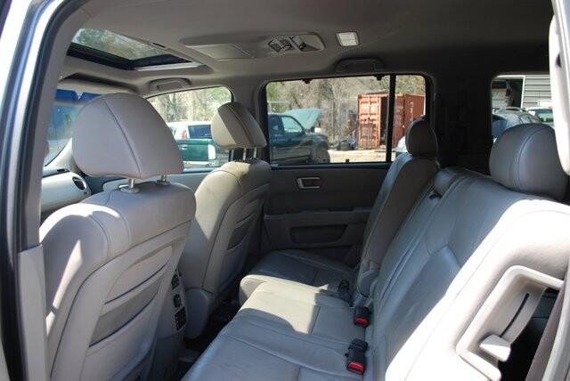 2010 Honda Pilot in Birmingham, AL 35215 - 18121105 27