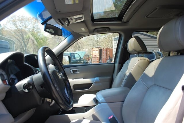 2010 Honda Pilot in Birmingham, AL 35215 - 18121105 28