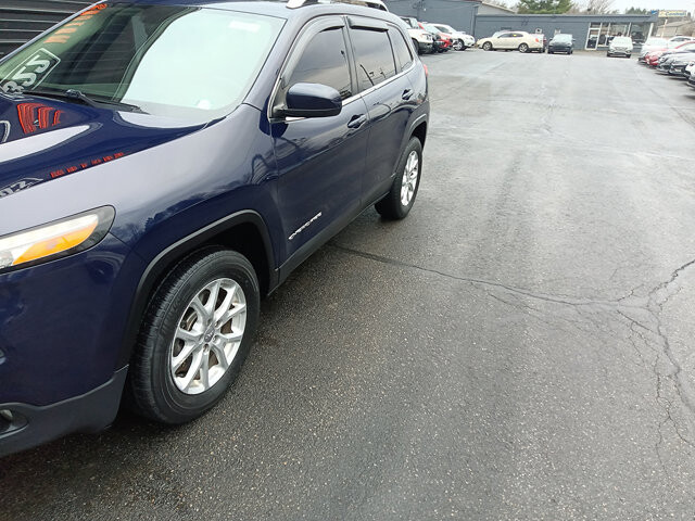 2014 Jeep Cherokee in DuBois, PA 15801 - 18121132 3