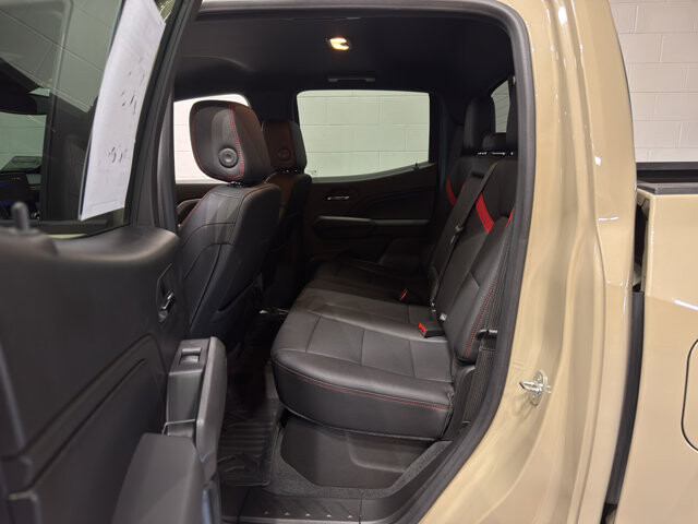 2023 Chevrolet Colorado in Burlington, WI 53105 - 18121142 10