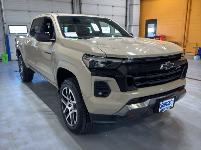 2023 Chevrolet Colorado in Burlington, WI 53105 - 18121142 7