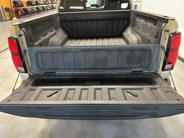 2023 Chevrolet Colorado in Burlington, WI 53105 - 18121142 20