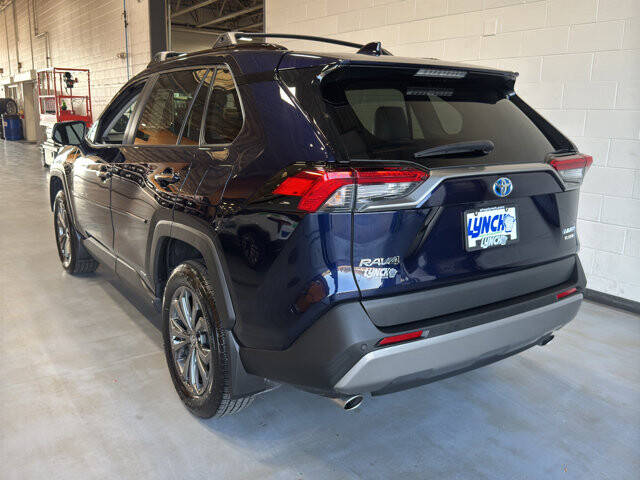 2024 Toyota RAV4 in Burlington, WI 53105 - 18121143 3