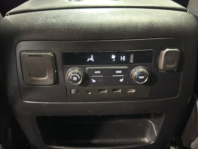 2018 GMC Yukon in Burlington, WI 53105 - 18121149 14