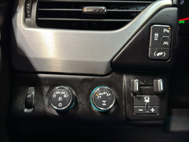 2018 GMC Yukon in Burlington, WI 53105 - 18121149 34