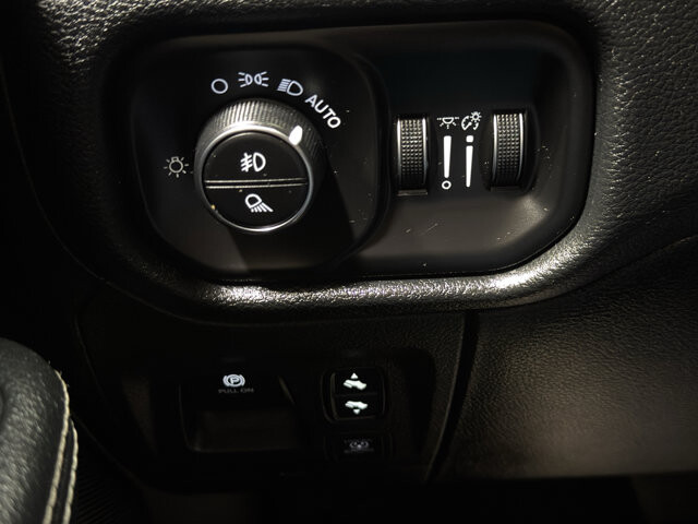 2021 RAM 1500 in Burlington, WI 53105 - 18121150 31