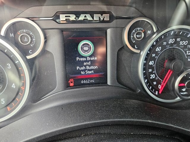 2025 RAM 2500 in Bedford, OH 44146 - 18121161 7