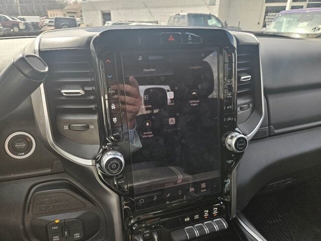 2025 RAM 2500 in Bedford, OH 44146 - 18121161 10