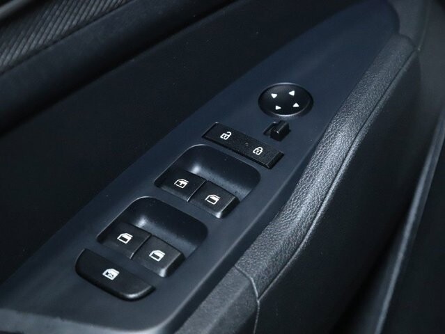 2025 Kia Sportage in Bedford, OH 44146 - 18121162 16