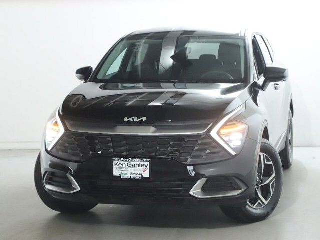 2025 Kia Sportage in Bedford, OH 44146 - 18121162 3