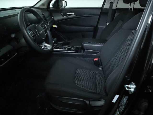 2025 Kia Sportage in Bedford, OH 44146 - 18121162 18