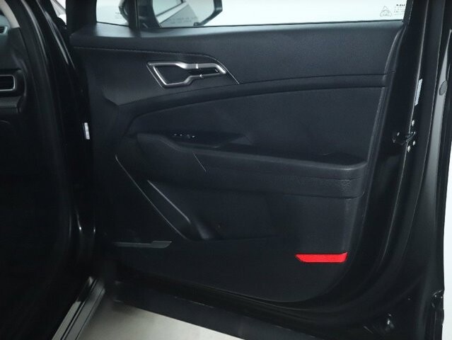 2025 Kia Sportage in Bedford, OH 44146 - 18121162 35