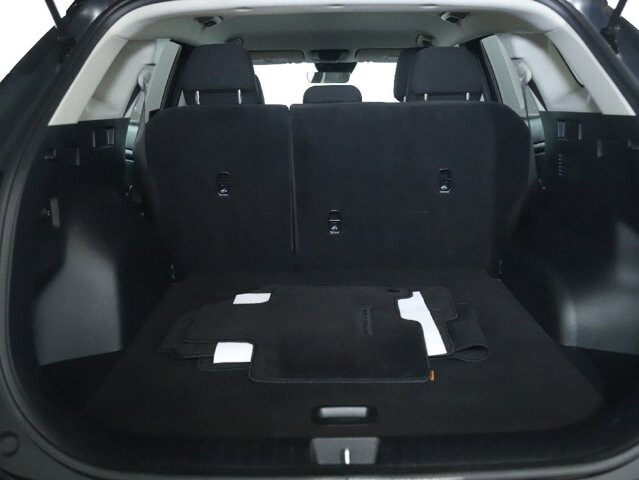 2025 Kia Sportage in Bedford, OH 44146 - 18121162 32