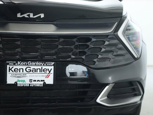 2025 Kia Sportage in Bedford, OH 44146 - 18121162 7