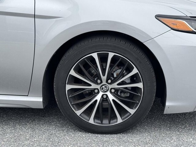 2020 Toyota Camry in Winchester, VA 22602 - 18121180 7