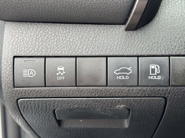 2020 Toyota Camry in Winchester, VA 22602 - 18121180 25