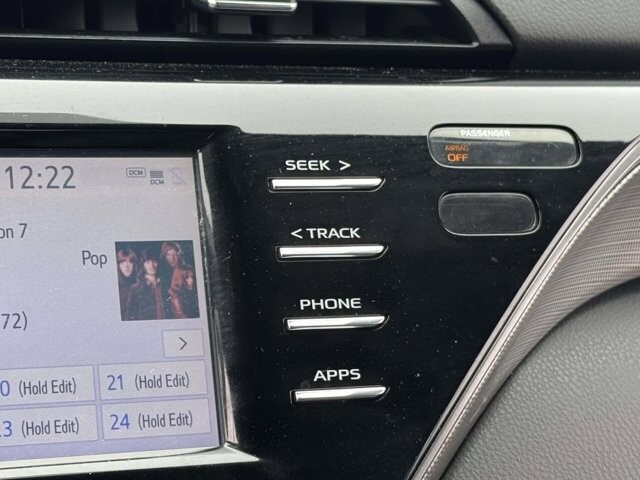 2020 Toyota Camry in Winchester, VA 22602 - 18121180 19