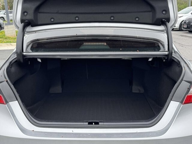 2020 Toyota Camry in Winchester, VA 22602 - 18121180 12