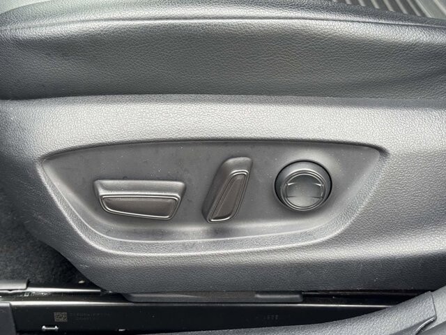 2020 Toyota Camry in Winchester, VA 22602 - 18121180 23