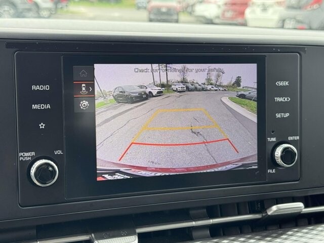 2024 Kia Carnival in Winchester, VA 22602 - 18121183 17